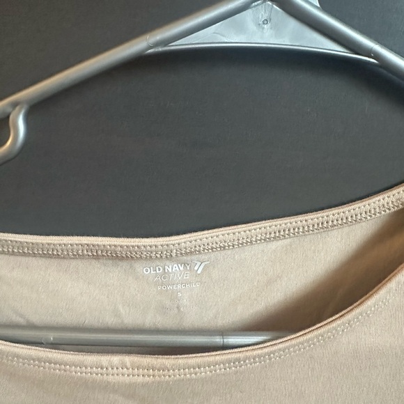 Old Navy Women's Beige Ruched Top - Picture 2 of 4